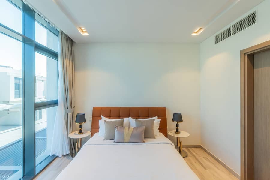 24 room size . jpg
