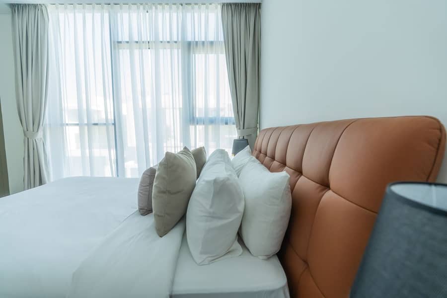 26 side view of the bedroom . jpg