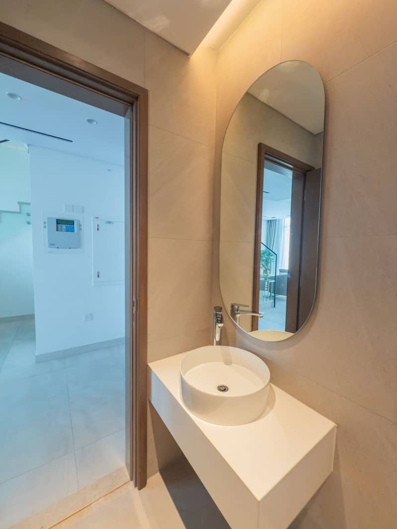 34 washroom door . jpg