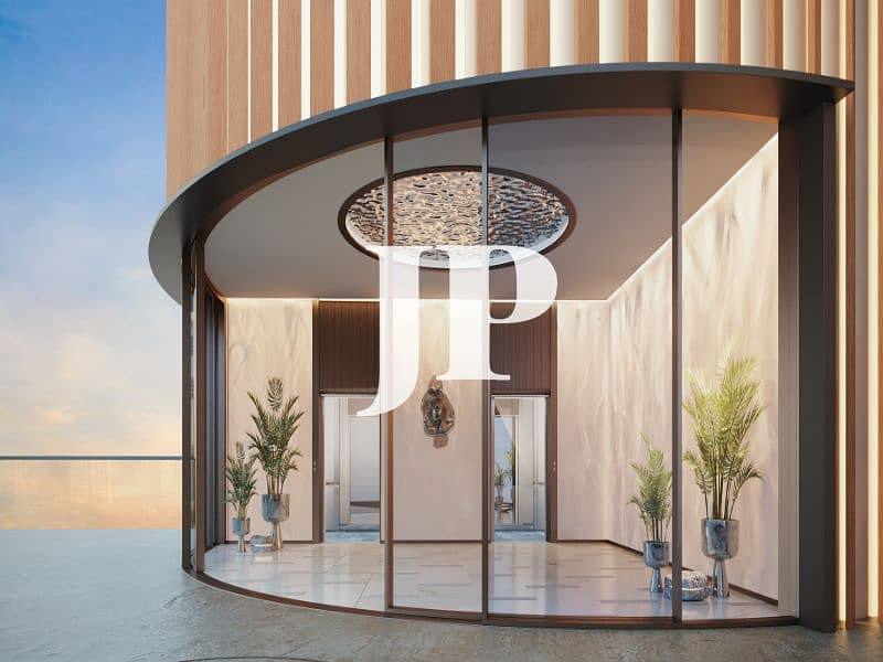 17 Mercer House_Beach Club Lift. jpg