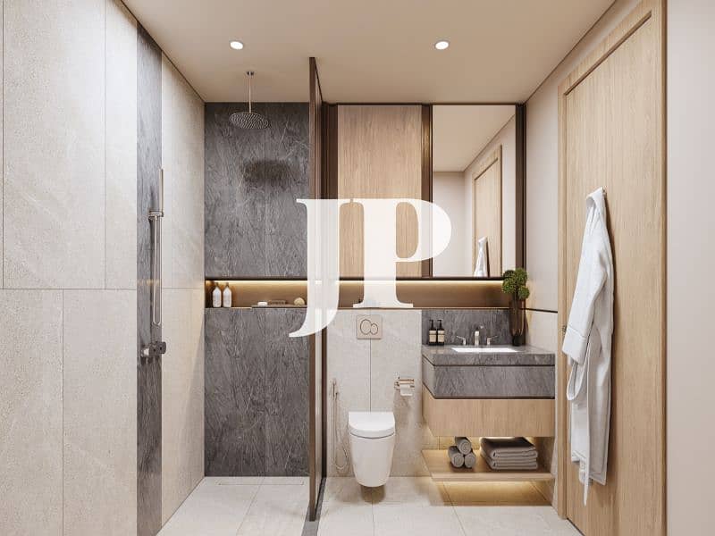 13 Mercer House -Typical Bathroom. jpg