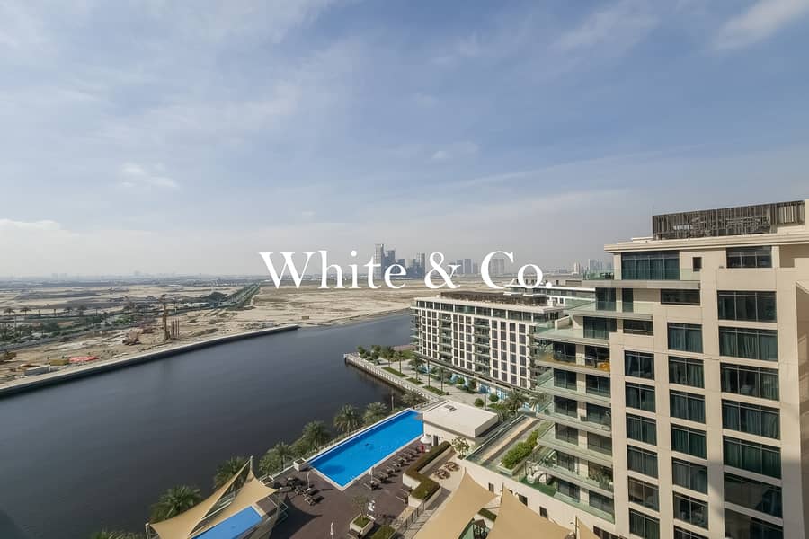 Water view | Vacant now | Huge layout | Motivated seller Water view | Vacant now | Huge layout | Motivated seller