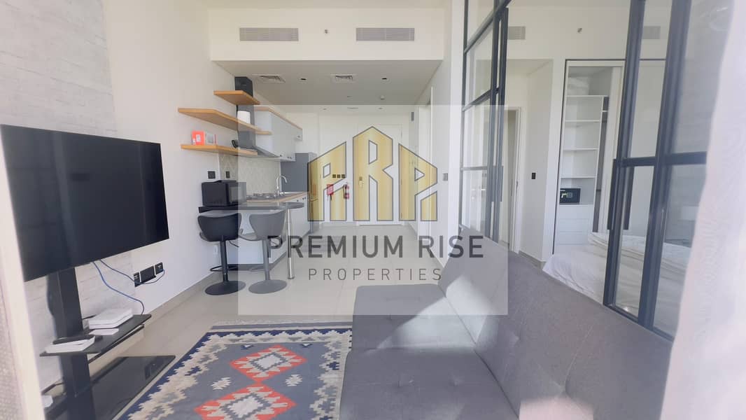 Furnished 1BR | Balcony | Downtown & Community Views