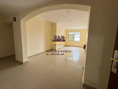 2 Schlafzimmer Wohnung zum zur Miete in Al Khan, Sharjah - WhatsApp Image 2026-04-06 at 15.08. 05. jpeg 2 Schlafzimmer Wohnung zum zur Miete in Al Khan, Sharjah - WhatsApp Image 2026-04-06 at 15.08. 05. jpeg
