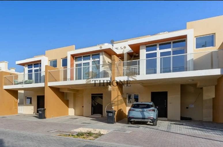 Spacious / Single Row / Rented / Furnished Spacious / Single Row / Rented / Furnished