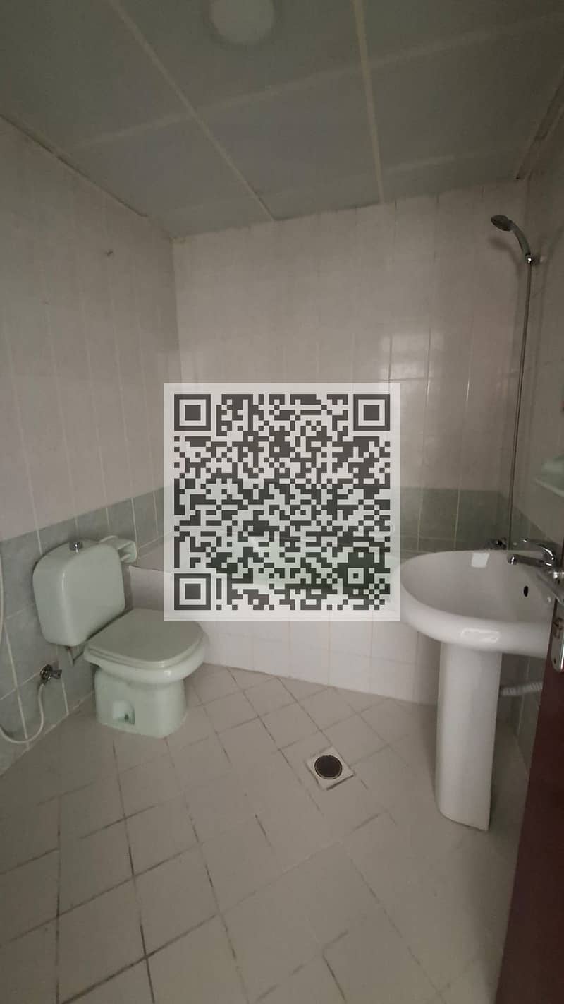 3 b65873dd-2337-4a90-abc6-e26d09b6c782. jpg
