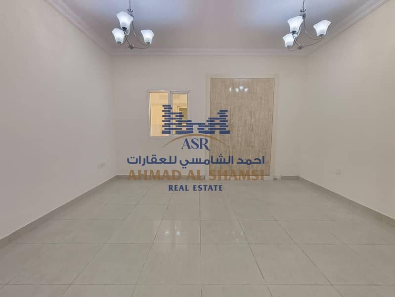 Spacious Studio | Built In Wardrobes | On Dubai Border