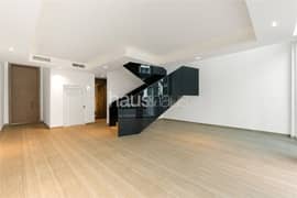 تاون هاوس في إكسورا،البراري 4 غرف 8250000 درهم - 14617515