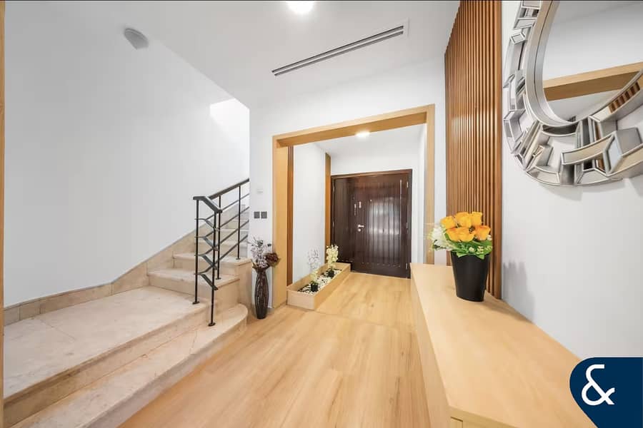 Internal | Extended Villa | Great Location Internal | Extended Villa | Great Location
