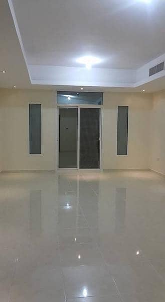 CLASSY NEAT AND CLEAN 3BHK  IN VILLA AT MBZ 80K
