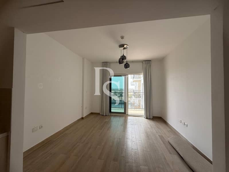 Balcony | Prime Location | Ready to Move