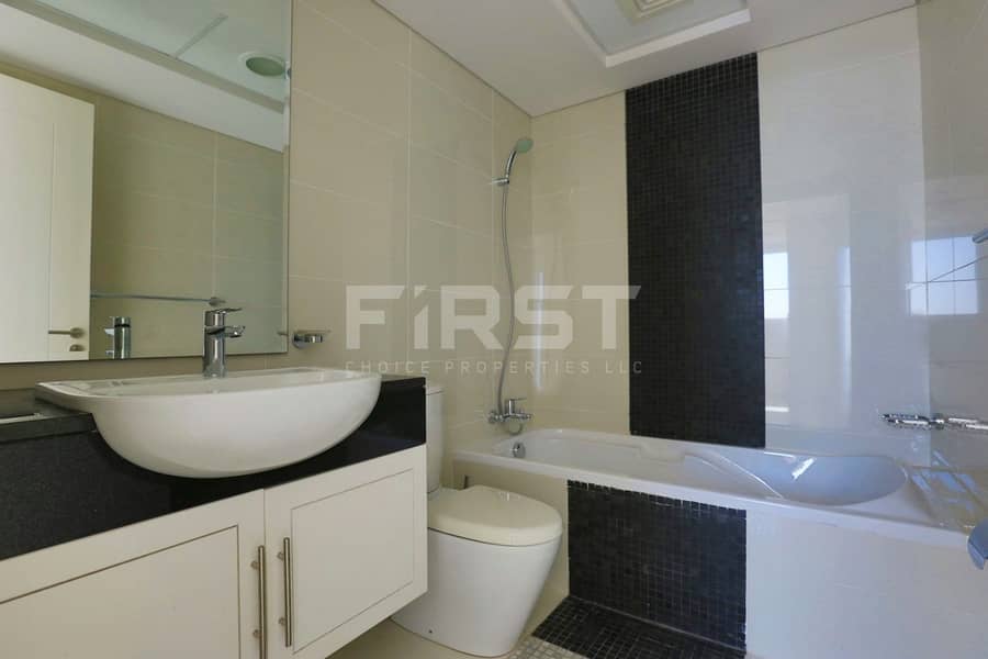 9 1BR Apt Marina Bay Damac Al Reem Island Abu Dhabi UAE (3). jpeg