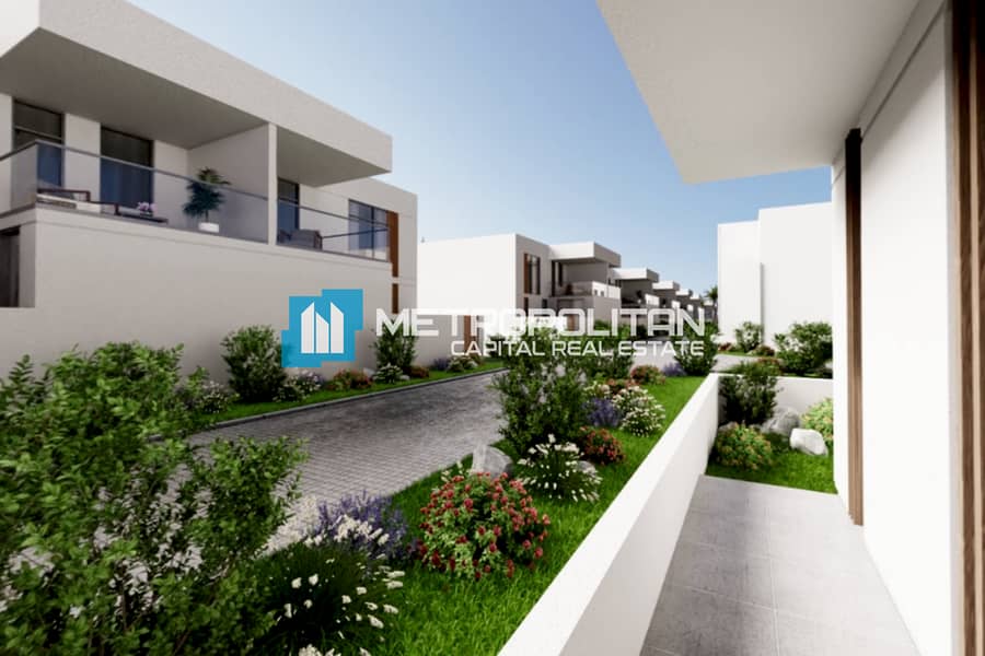 Corner 1BR | Private Garden | Close to Facilities Corner 1BR | Private Garden | Close to Facilities