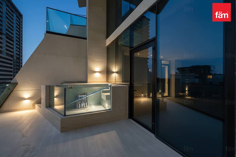 Park View | High Floor| Private Jacuzzi Park View | High Floor| Private Jacuzzi