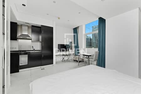 Studio for Sale in Business Bay, Dubai - Elegant Finish | Ideal Location | Investor Deal