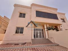 فیلا في الطوية 5 غرف 125000 درهم - 14770582