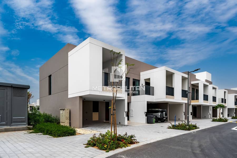 Premium Location | Opposite to Wadi | Corner Unit Premium Location | Opposite to Wadi | Corner Unit