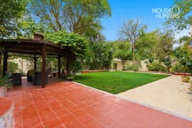 Extended C3 Villa | Large Garden| Private Location