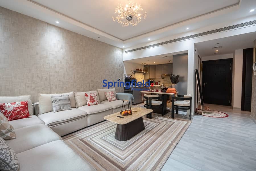 Upgraded | Garden view | Vacant on July Upgraded | Garden view | Vacant on July