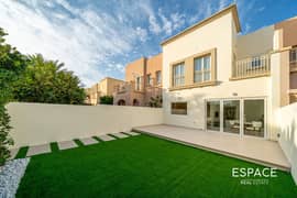 فیلا في الينابيع 2،الينابيع 3 غرف 4395000 درهم - 14773122