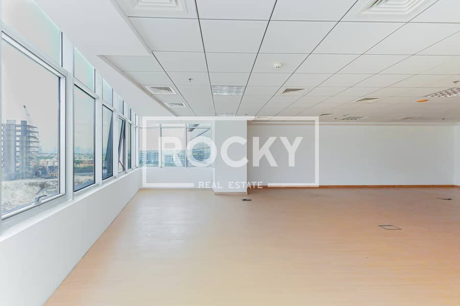 7 JLT - Mazaya BB1 - Office-3761. jpg