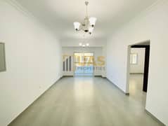 شقة في بناية البرشاء،البرشاء 1،البرشاء 1 غرفة 66000 درهم - 14772496