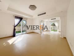 4 Bedفيلا توأمية بأربع غرف نوم | قريبة من حديقة ومنطقة ألعاب | صف واحد