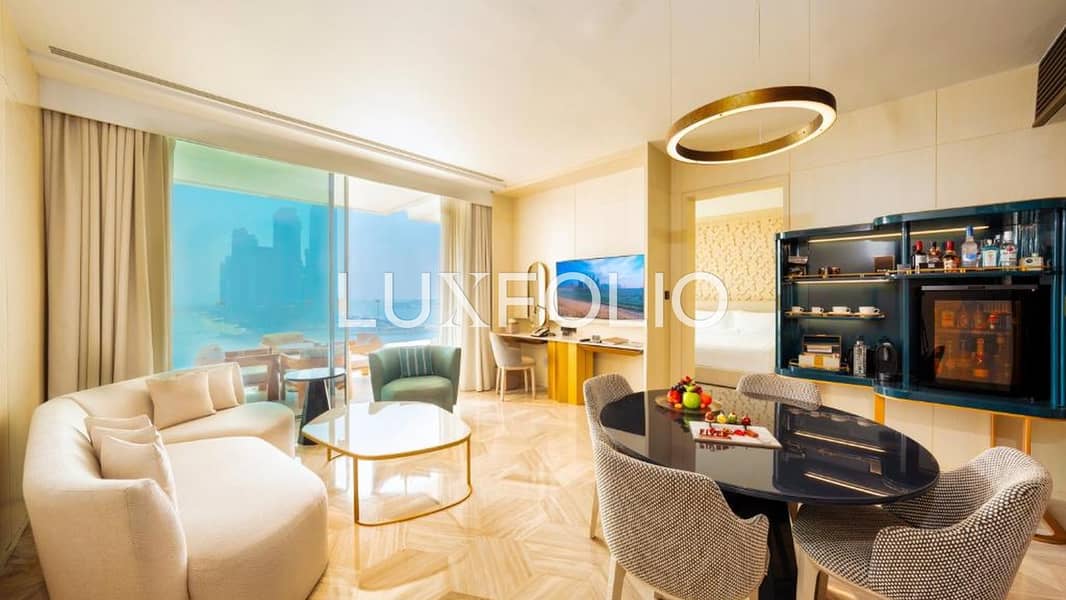 Luxury 1BR Hotel Room · Private Beach · FIVE Palm — image 1