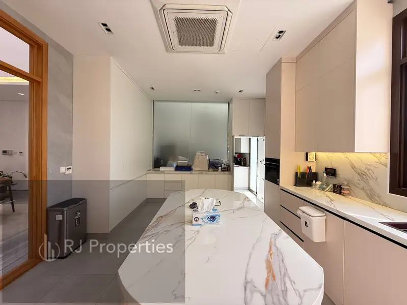 Spacious 5BR Luxury Basement Villa | Private Pool, Gym, Cinema & Kids Area - View 6