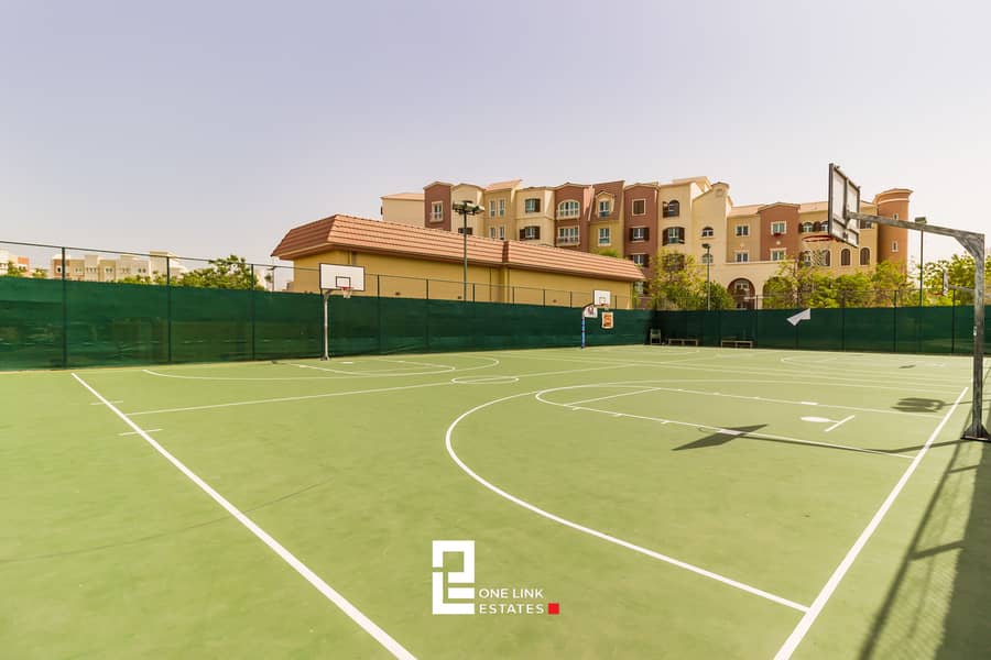 11 BASKIT BALL COURT. jpg