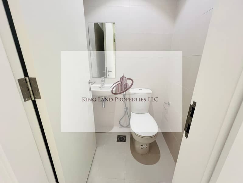 25 d0dbe118-5e0a-43bd-8c67-20baff36ba4d. JPG