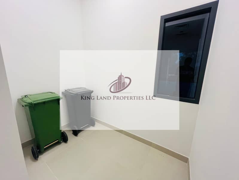 27 277adea0-a0ca-4926-bfc2-24d2cee360d9. JPG