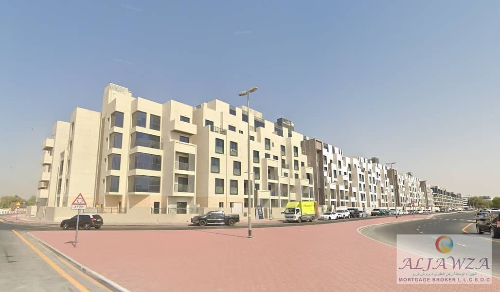 20 Janayen Building 01. jpg