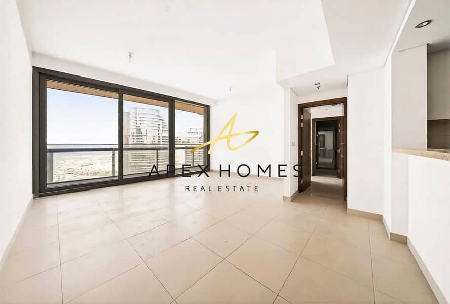 Large Layout | Sea View | Direct Metro Access