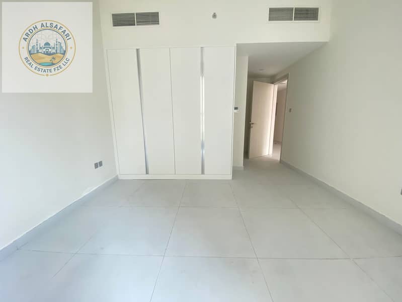 Spacious 1BHK Apartment with Gym, Pool & Generous Living Space