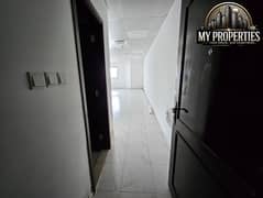 شقة في النخیل 1 غرفة 24500 درهم - 14780325