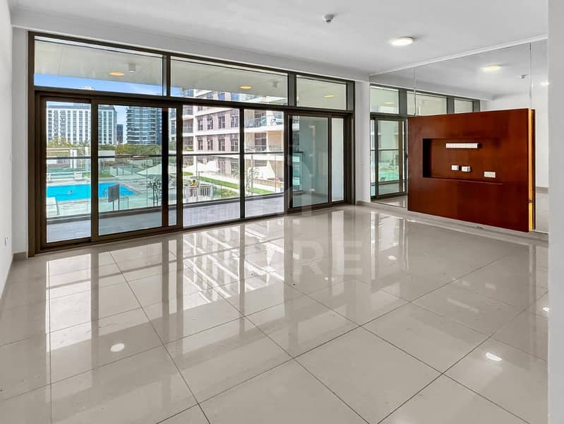 Pool View-Spacious | Low Floor-Vacant on Transfer Pool View-Spacious | Low Floor-Vacant on Transfer