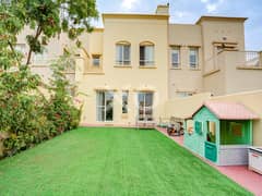 فیلا في الينابيع 15،الينابيع 2 غرف 210000 درهم - 14759834