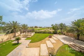 Exclusive | Huge Plot | Full Golf Course