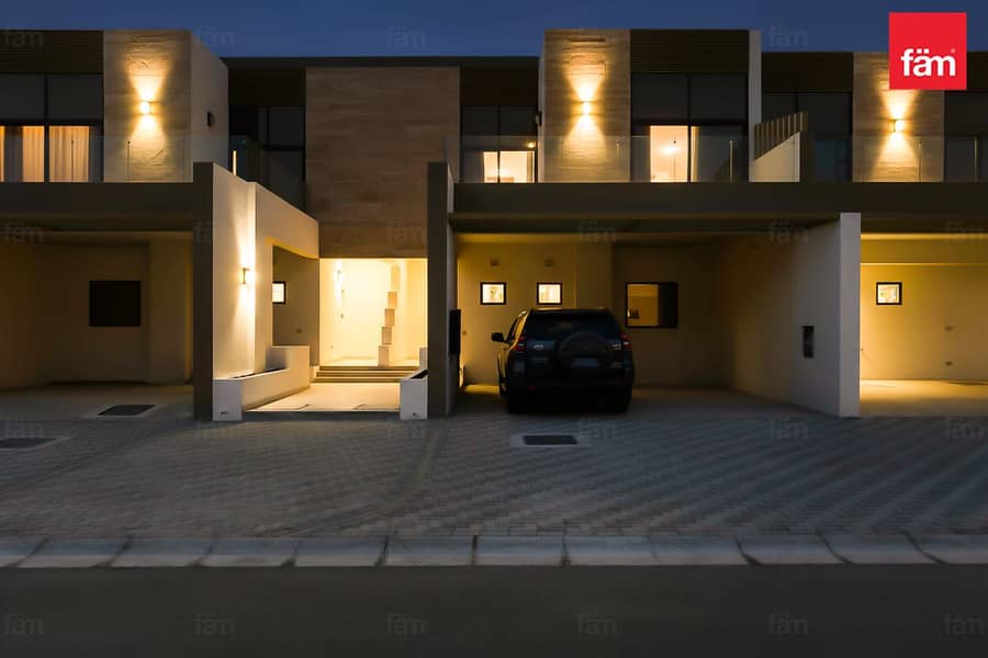 Luxurious, Spacious, Modern,Brand . Luxurious, Spacious, Modern,Brand .