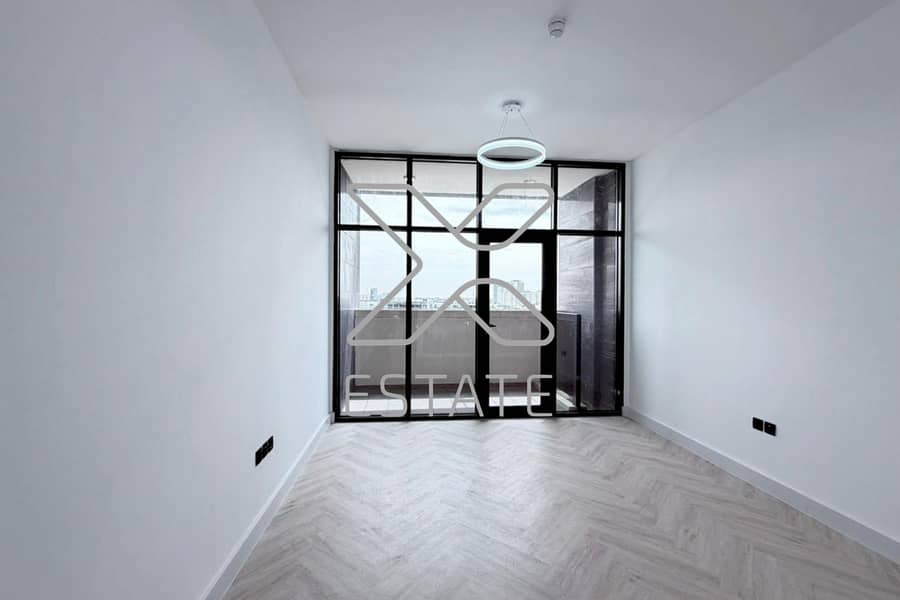 Spacious Family Home | Vacant | Great Community - Image 3