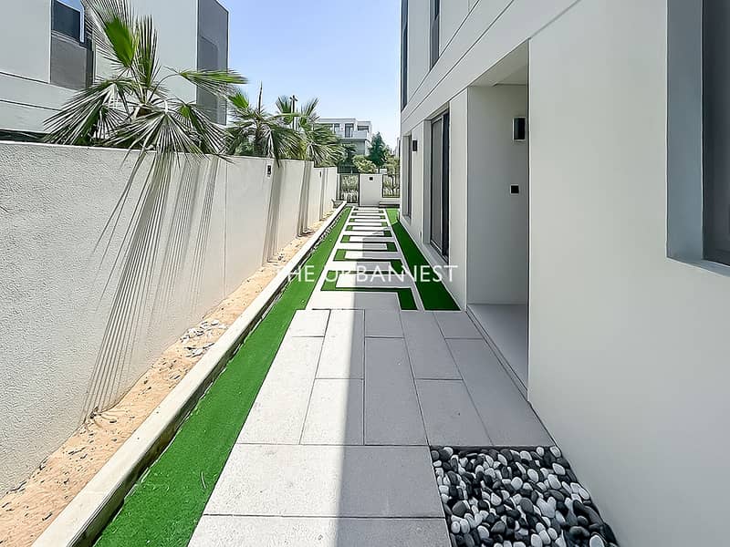Twin Villa | 4 Bed | Type A | Prime Location Twin Villa | 4 Bed | Type A | Prime Location