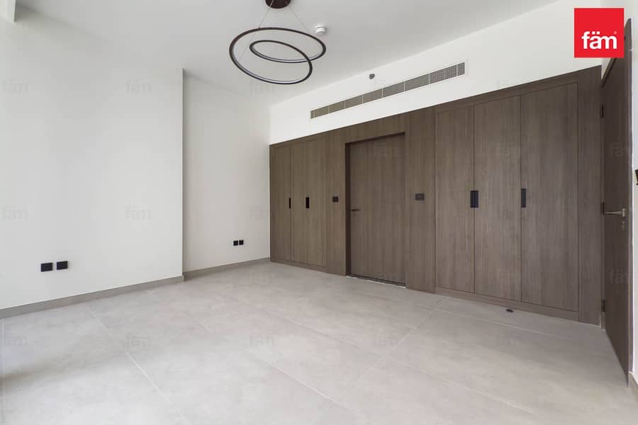 Brand New | Direct Pool Access | Vacant Brand New | Direct Pool Access | Vacant