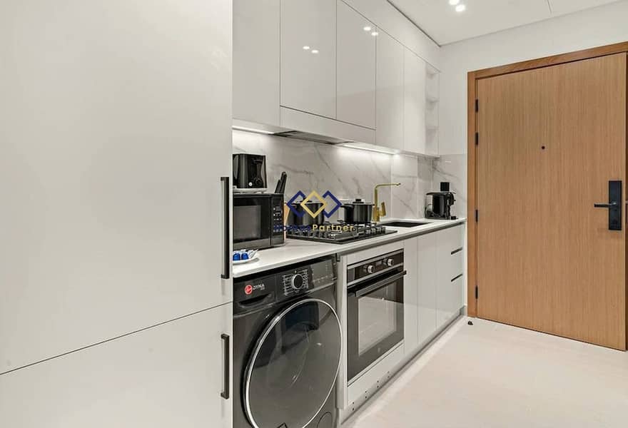 7 Kitchen. jpeg