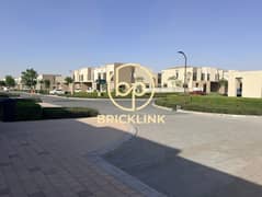 فيلا من 4 غرف نوم | لا فيوليتا 2 | شرفة وحديقة | إطلالات على الحديقة/المارينا