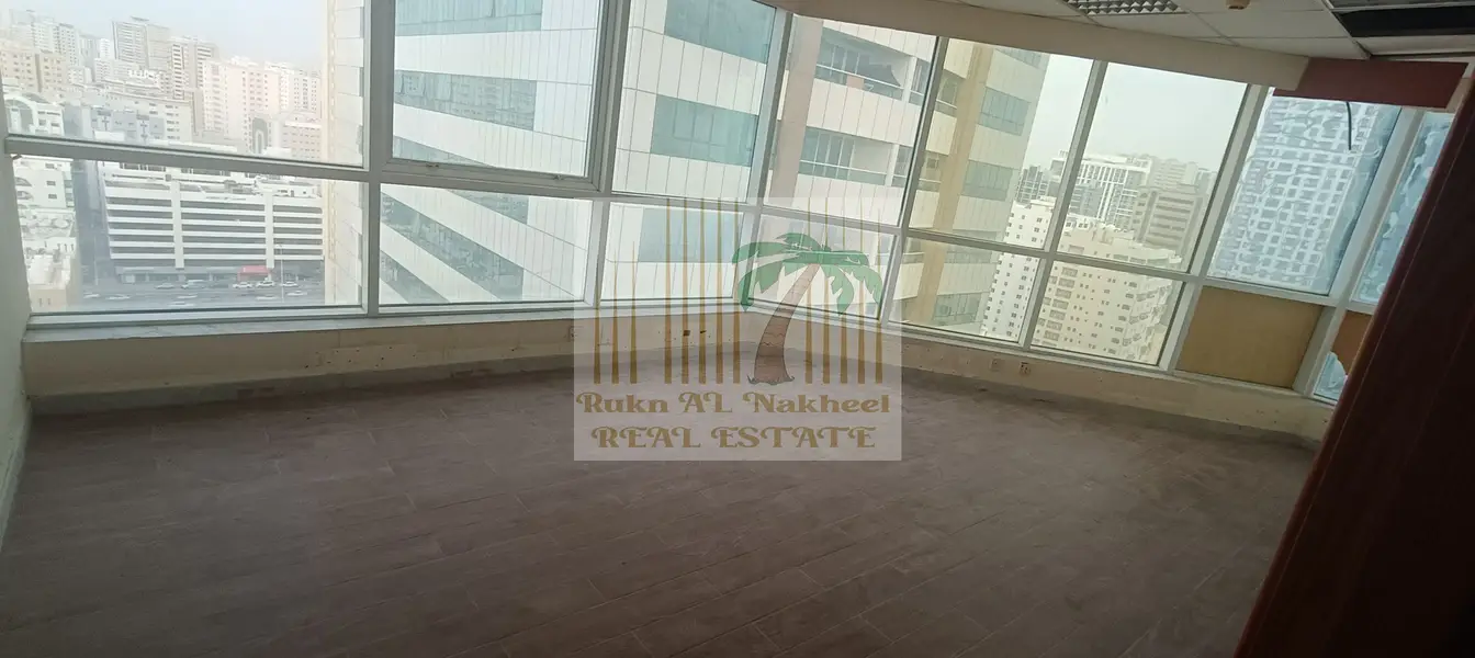 Spacious 3200 Sqft Office | Partitioned Rooms | Pantry & Washroom | 4 Cheques | 90K – pohled 5