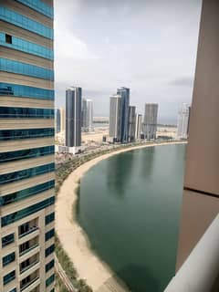 غرفه وصاله مع موزع اضافي يصلح غرفه اضافيه مع بلكون وموقف سياره في برج مساكن الواحه بمنطقه الخان بسعر مميز