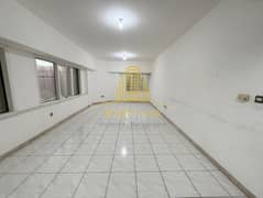 شقة في شارع حمدان 3 غرف 100000 درهم - 14787629