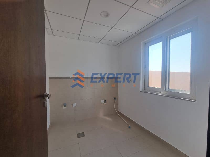 11 da1de2bb-af00-4e14-992a-8fe9baf15937. jpg
