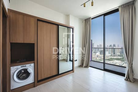 Studio te Huur in Jumeirah Village Circle (JVC), Dubai - Appartement in Jumeirah Village Circle (JVC)，JVC District 10，Binghatti House, 45000 AED - 14789113